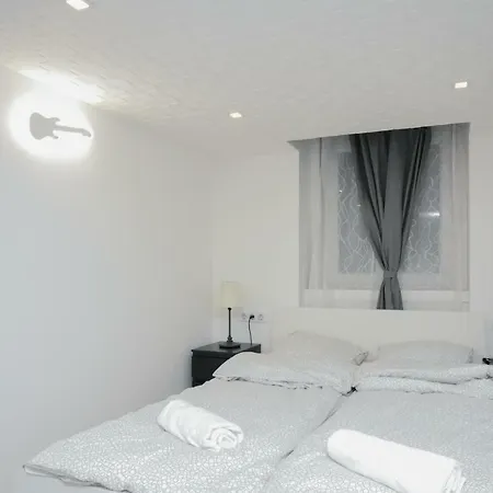 Lejlighed Modern Design In The Center *